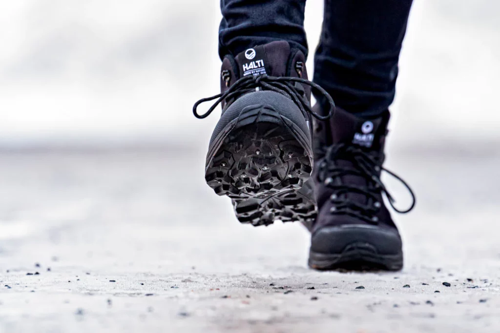 Halti's GripmaxX Spikes that is strong in grip action
