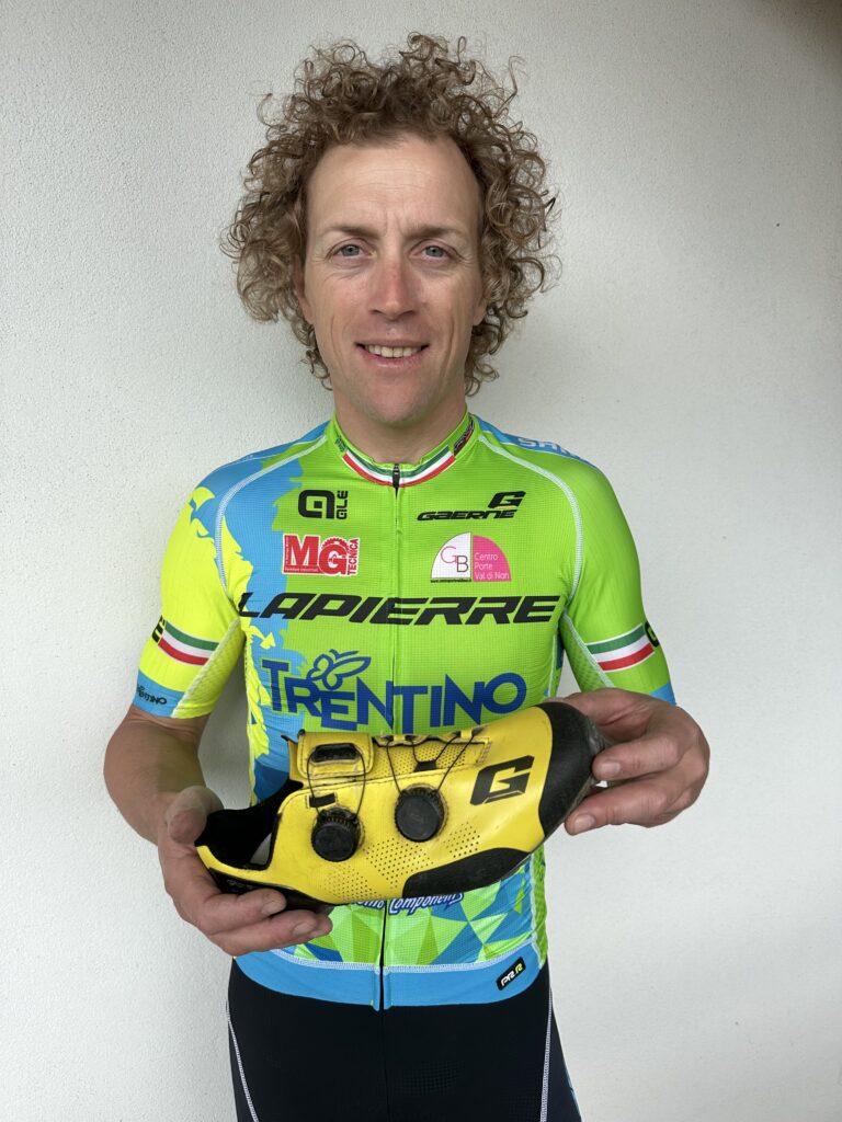 The everlasting youngster of cross country: Martino Fruet Martin with g:snx shoes , a winning of cross country