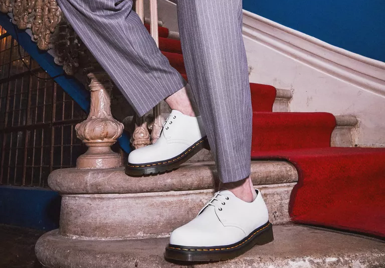 The revolution of recycled leather in the world of footwear: the example of Dr. Martens