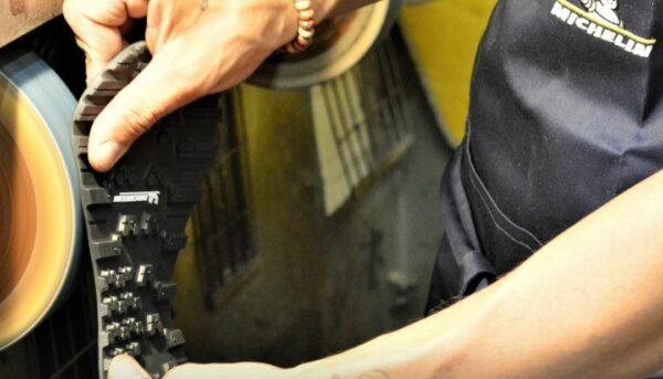 Changing or resoling your shoes? An act of awareness for the environment