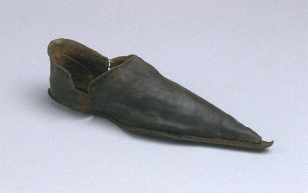 History of Shoes | shoestechnologies 