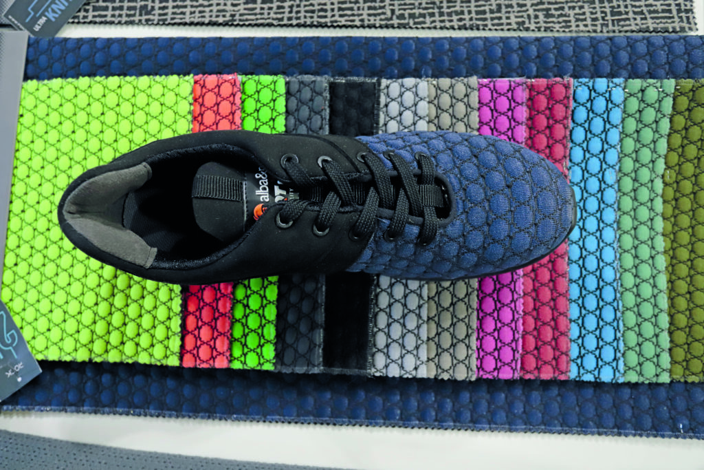 Safety shoes and sustainability can match